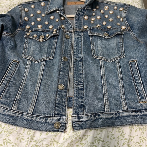 LIKE NEW 7 for all man kind oversized pearl denim jacket - Picture 11 of 11